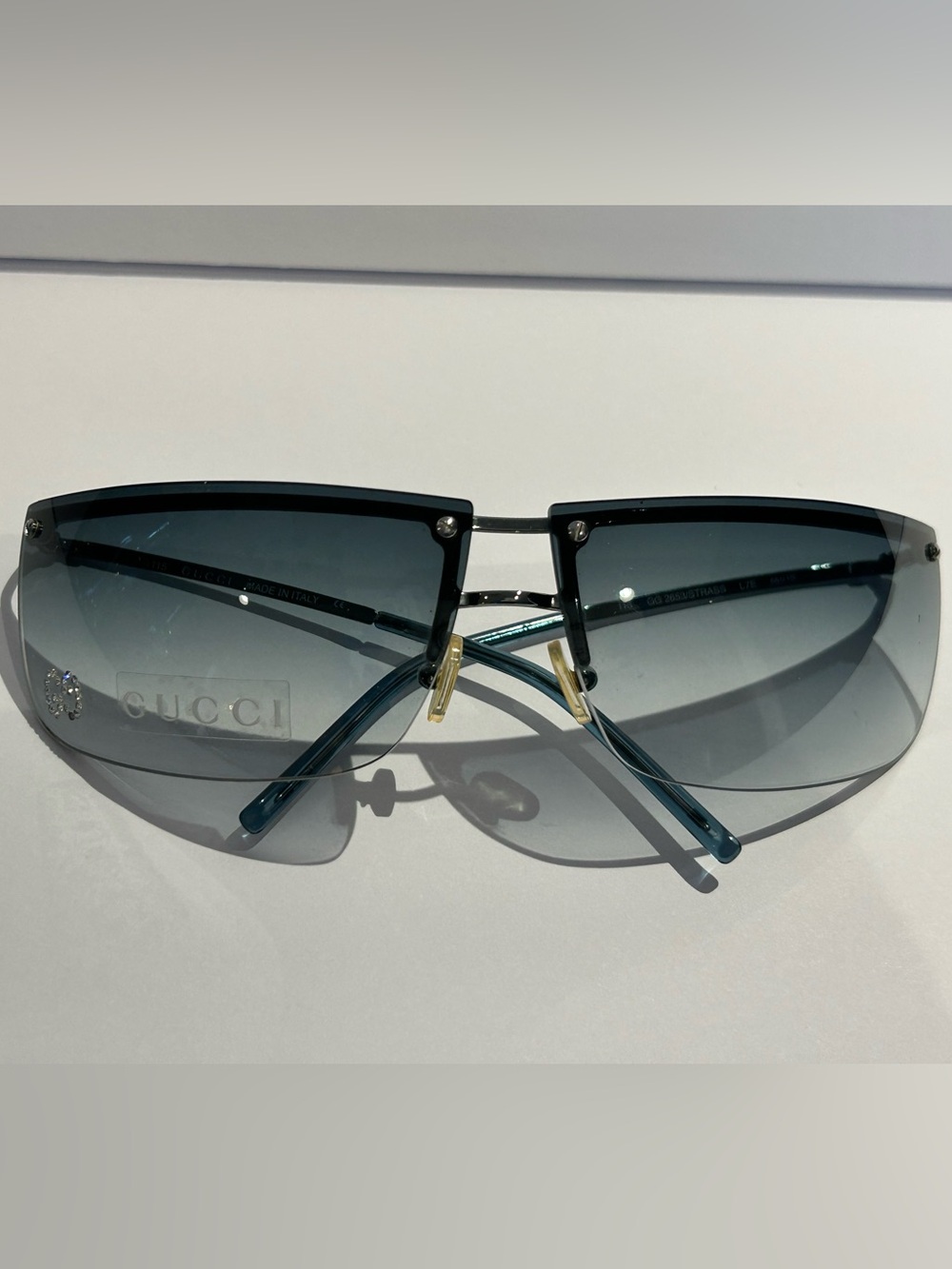 Gucci Rimless Sunglasses with Blue Gradient Lenses and diamond logo Accents